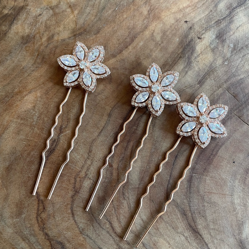Crystal hair pins